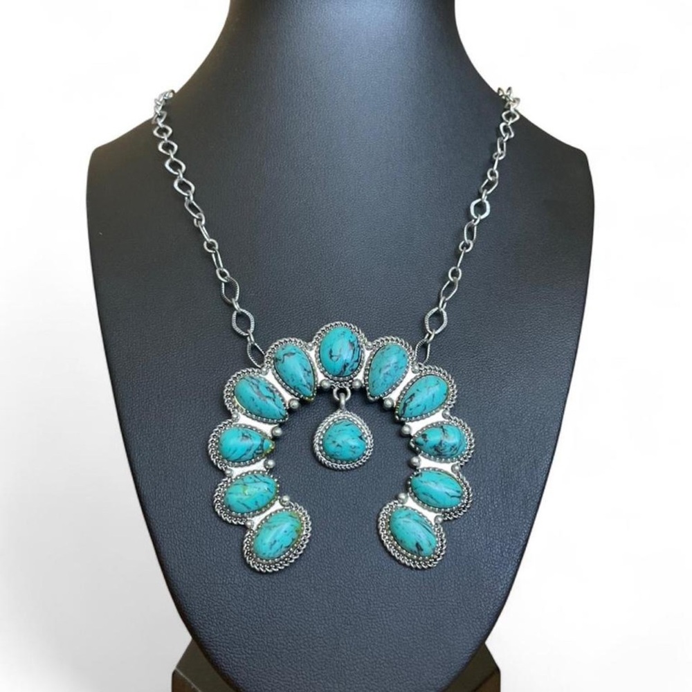 SOLD‼️ Turquoise and Silver Statement Necklace